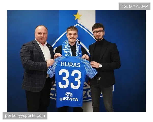 斯图加特7胜1平2负积22分,沃格特科斯蒂奇中场锋线联动 斯图加特7胜1平2负积22分,沃格特科斯蒂奇中场锋线联动